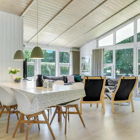 Cozy In With Indoor Swimming Pool * Gilleleje
