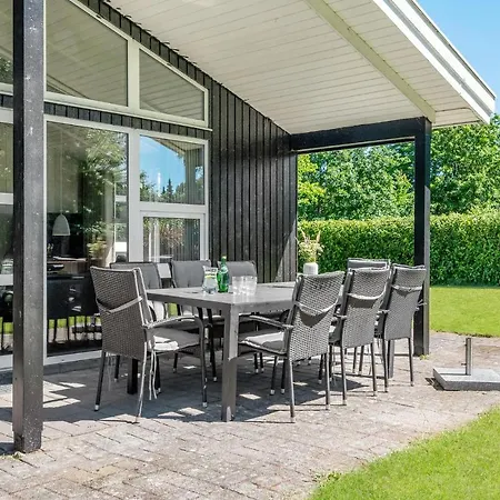 Cozy In With Indoor Swimming Pool Ferienhaus Gilleleje