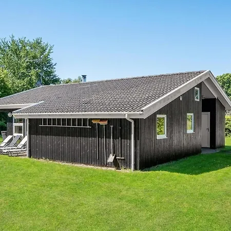 Cozy In With Indoor Swimming Pool * Gilleleje
